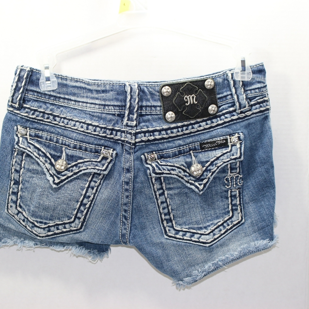 MISS ME DENIM SHORT - Picture 3 of 5